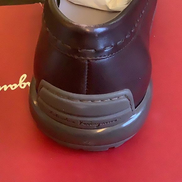 Nwt Salvatore Ferragamo Tasby Leather 